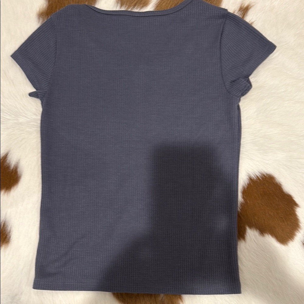 Gray Button-Up Ribbed T-Shirt - Picture 2 of 8